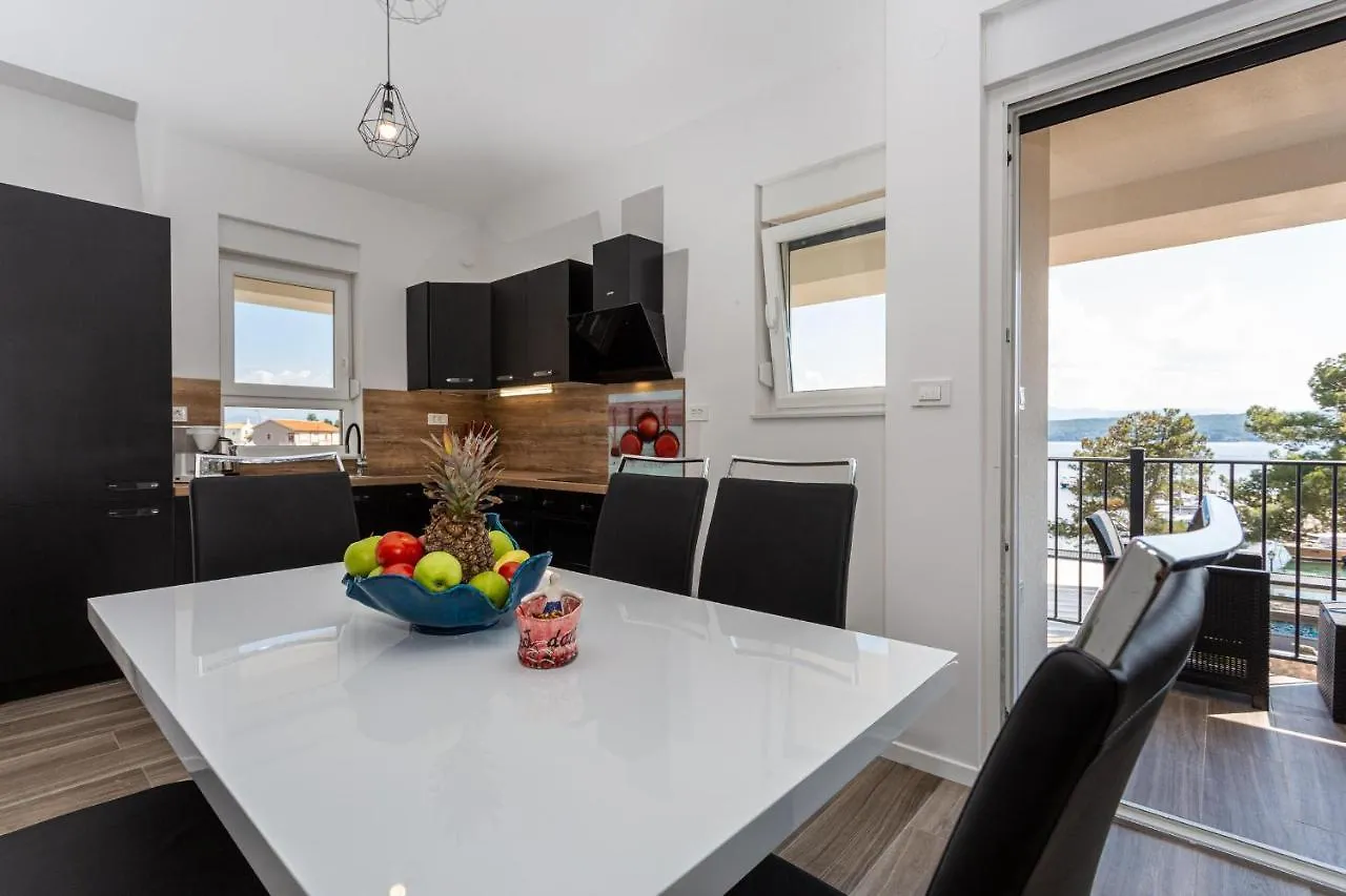 Apartments Doris Malinska Croacia