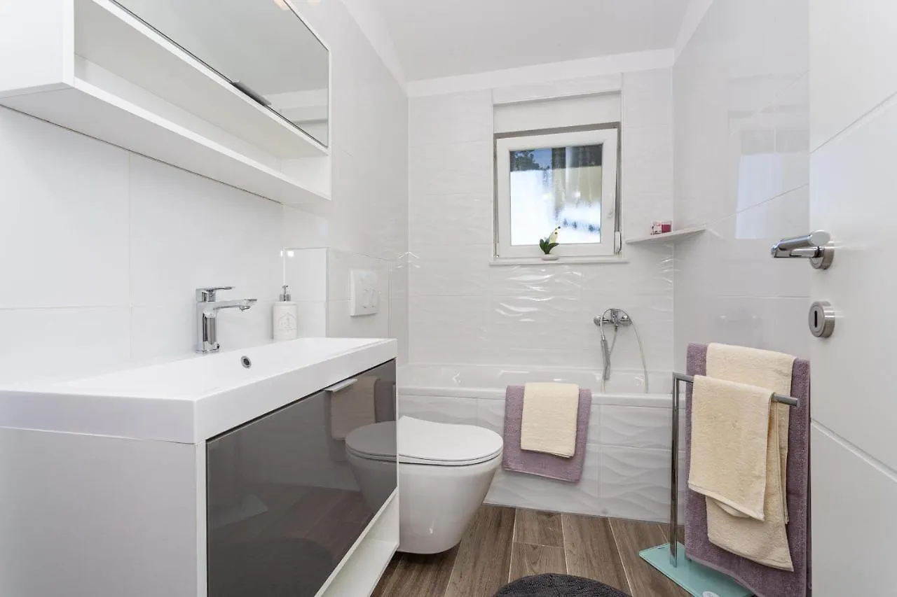 Apartments Doris Malinska Croacia